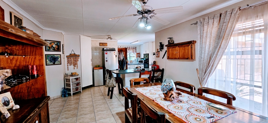 3 Bedroom Property for Sale in Three Rivers Proper Gauteng