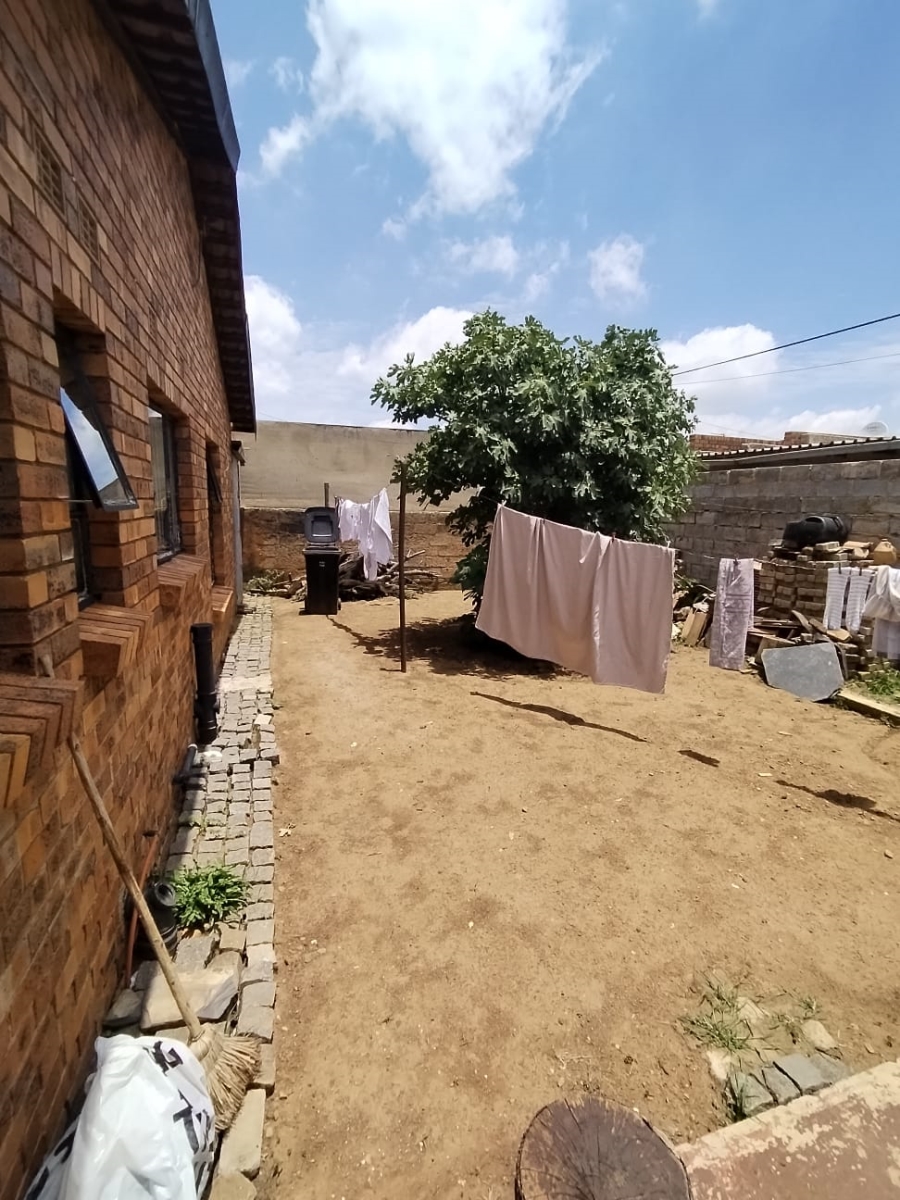 3 Bedroom Property for Sale in Tladi Gauteng
