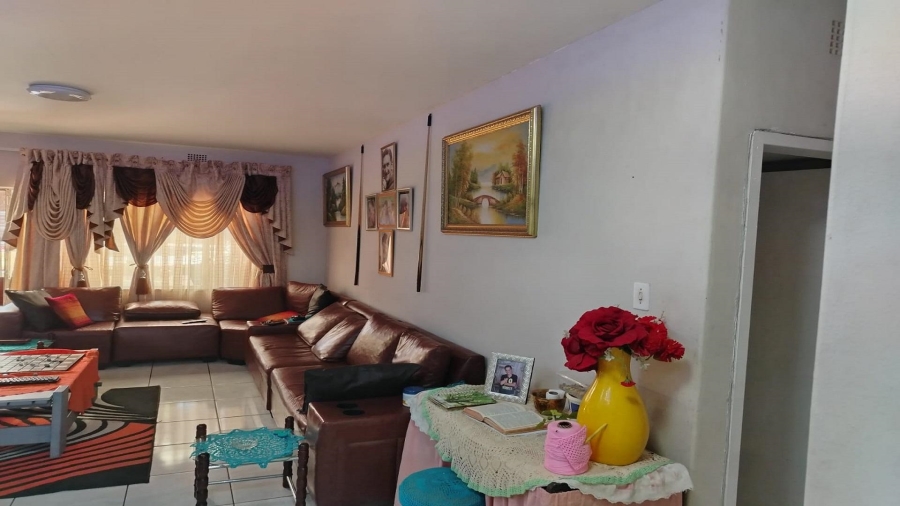 2 Bedroom Property for Sale in Vanderbijlpark Cw 6 Gauteng