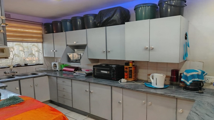 2 Bedroom Property for Sale in Vanderbijlpark Cw 6 Gauteng