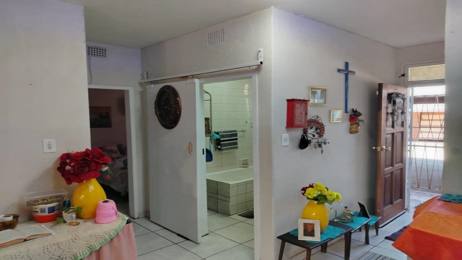 2 Bedroom Property for Sale in Vanderbijlpark Cw 6 Gauteng