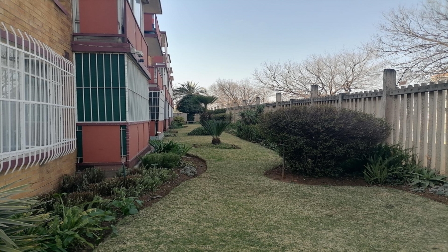2 Bedroom Property for Sale in Vanderbijlpark CW 3 Gauteng