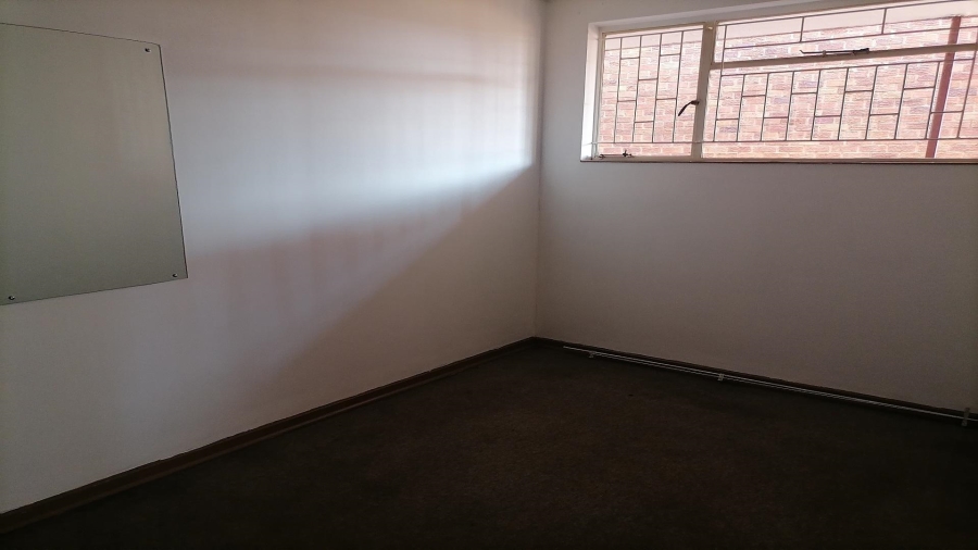 2 Bedroom Property for Sale in Vanderbijlpark CW 3 Gauteng