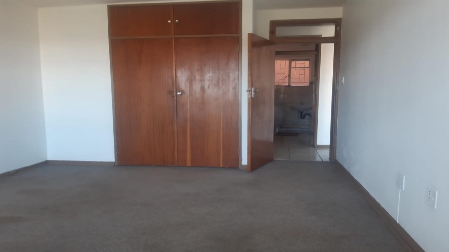 2 Bedroom Property for Sale in Vanderbijlpark CW 3 Gauteng