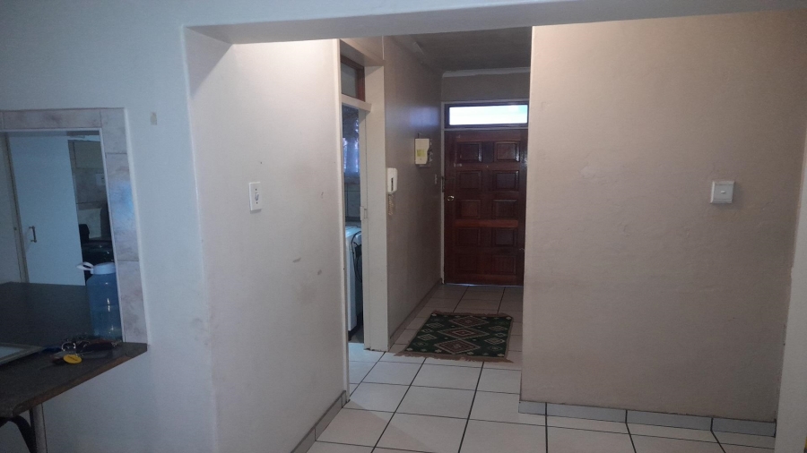 2 Bedroom Property for Sale in Vanderbijlpark CW 3 Gauteng
