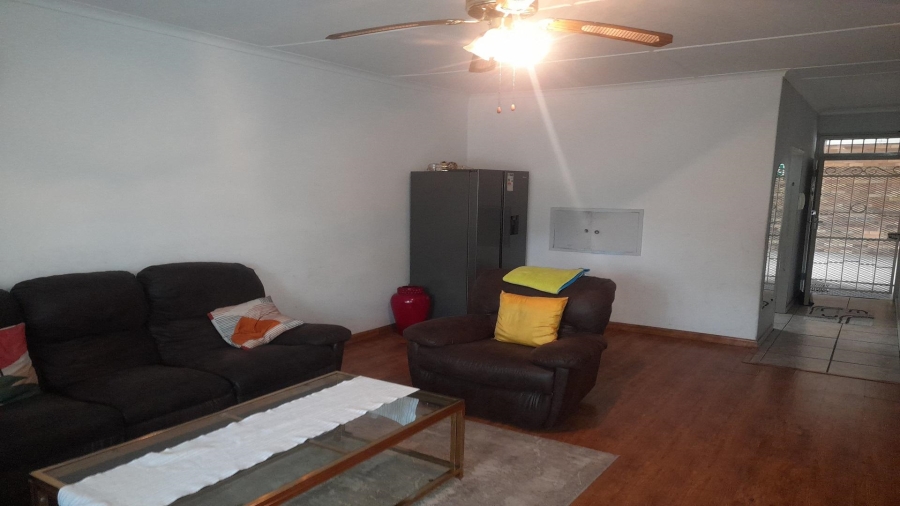 2 Bedroom Property for Sale in Vanderbijlpark CW 3 Gauteng