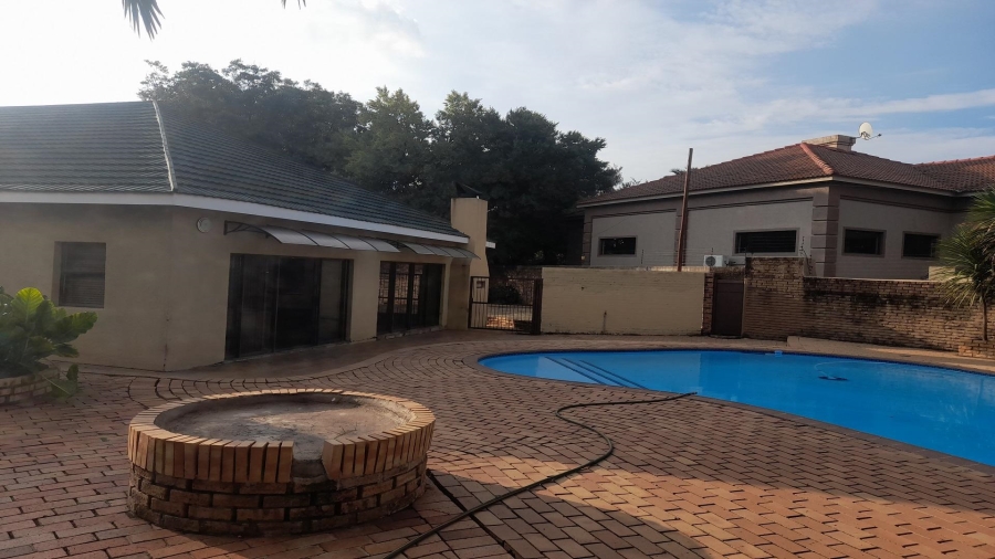 4 Bedroom Property for Sale in Vanderbijlpark SW 5 Gauteng