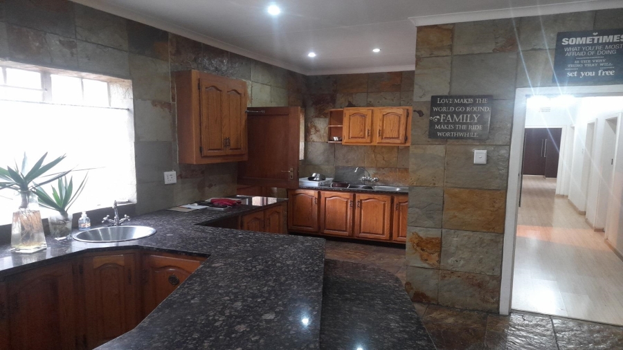 4 Bedroom Property for Sale in Vanderbijlpark SW 5 Gauteng