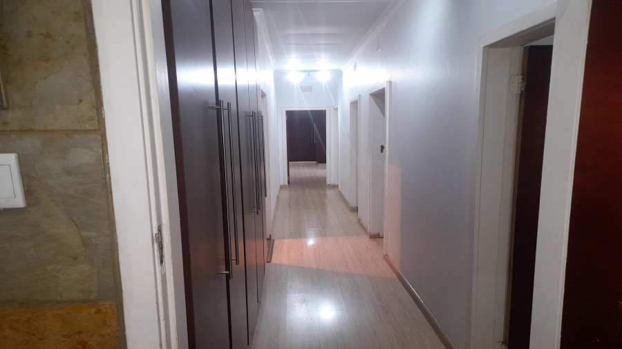 4 Bedroom Property for Sale in Vanderbijlpark SW 5 Gauteng