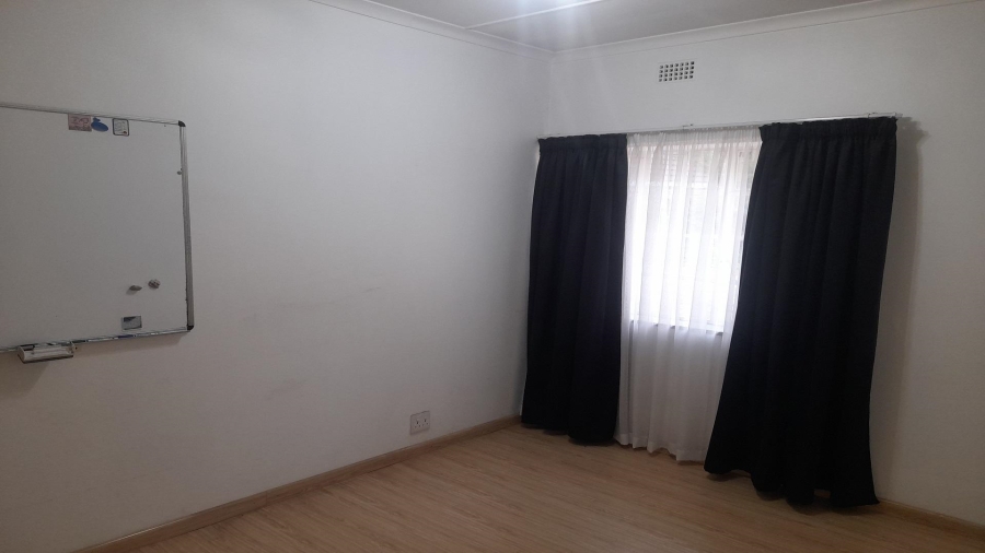 4 Bedroom Property for Sale in Vanderbijlpark SW 5 Gauteng