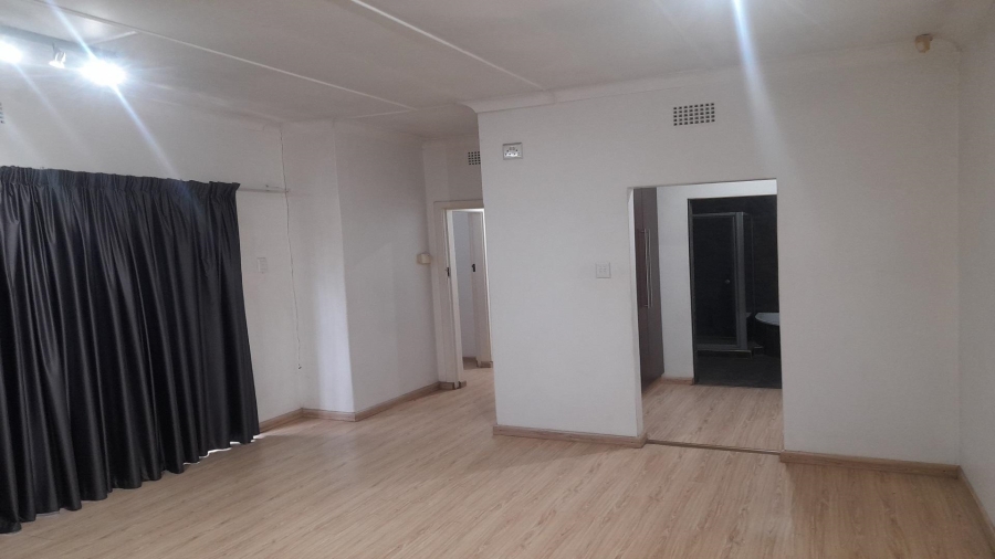 4 Bedroom Property for Sale in Vanderbijlpark SW 5 Gauteng