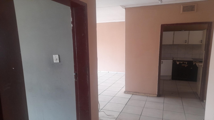 2 Bedroom Property for Sale in Vanderbijlpark Cw 6 Gauteng