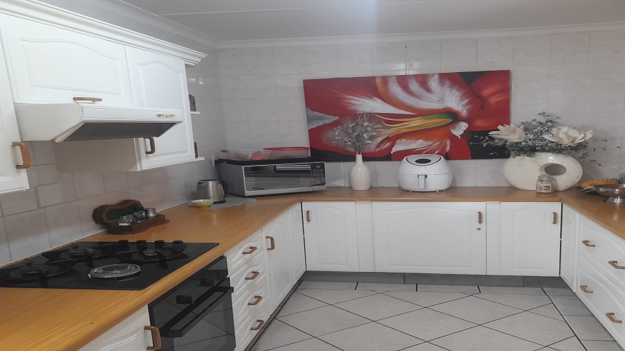 2 Bedroom Property for Sale in Vanderbijlpark SW 5 Gauteng