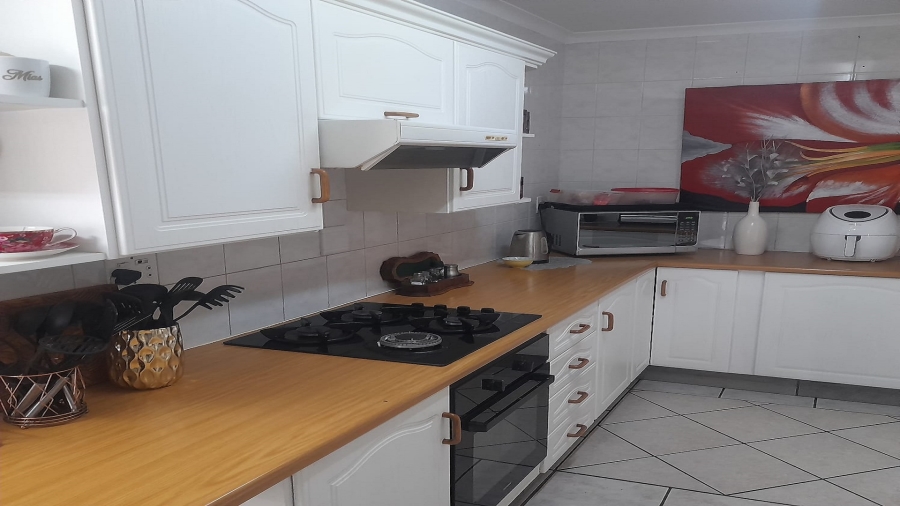 2 Bedroom Property for Sale in Vanderbijlpark SW 5 Gauteng
