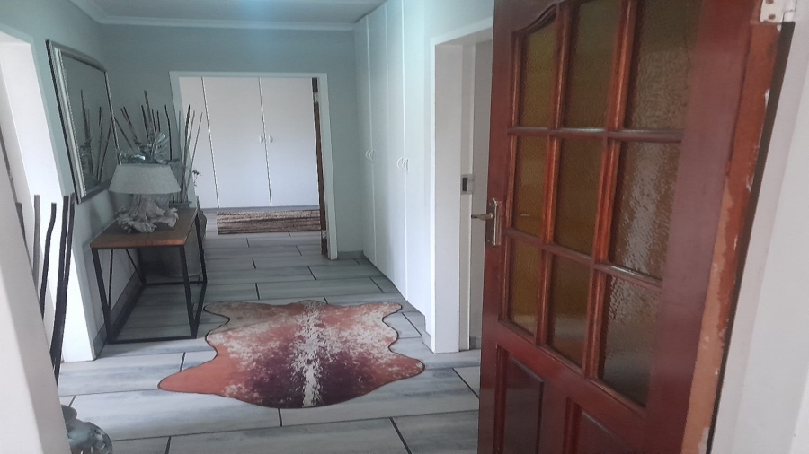 2 Bedroom Property for Sale in Vanderbijlpark SW 5 Gauteng