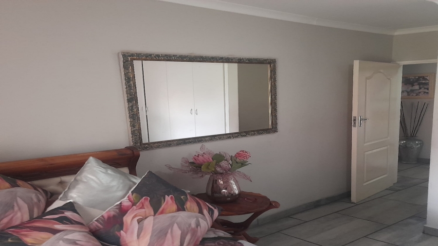 2 Bedroom Property for Sale in Vanderbijlpark SW 5 Gauteng