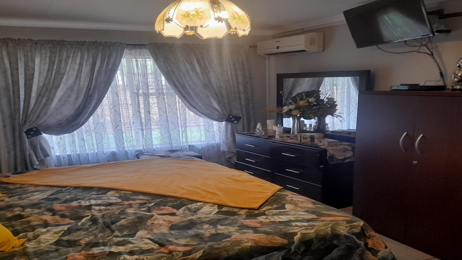 2 Bedroom Property for Sale in Vanderbijlpark SW 5 Gauteng