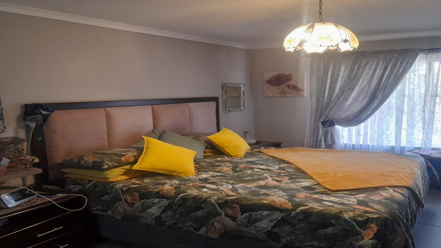 2 Bedroom Property for Sale in Vanderbijlpark SW 5 Gauteng