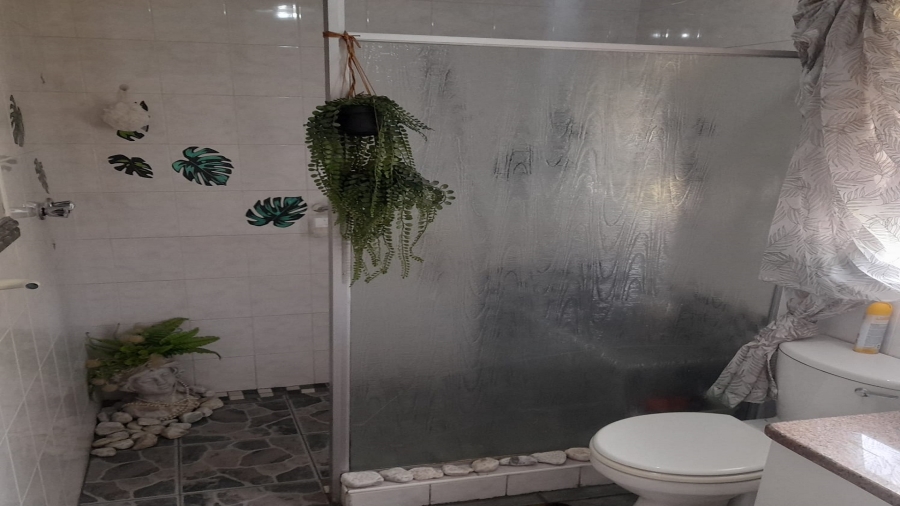 2 Bedroom Property for Sale in Vanderbijlpark SW 5 Gauteng