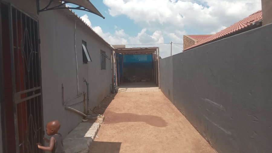 2 Bedroom Property for Sale in Lakeside Gauteng