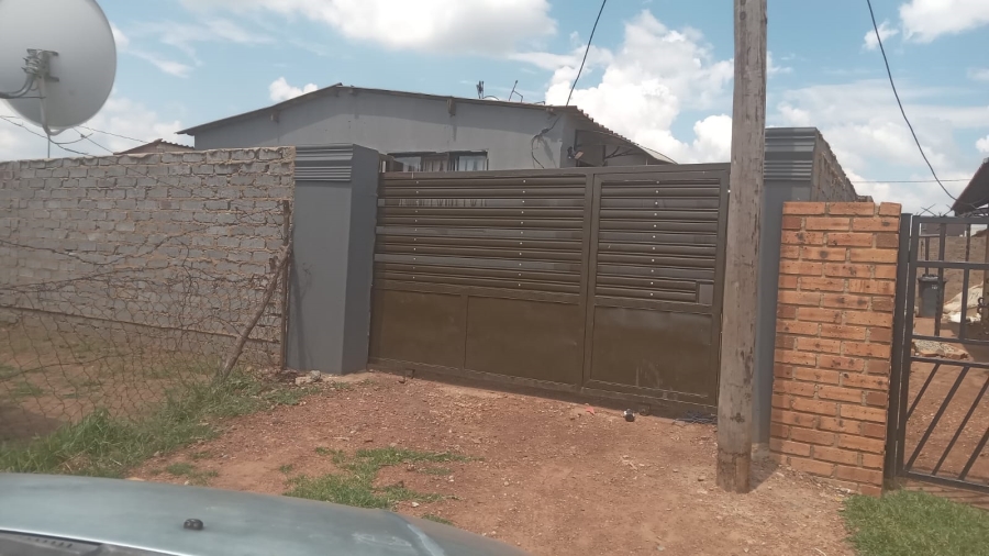 2 Bedroom Property for Sale in Lakeside Gauteng