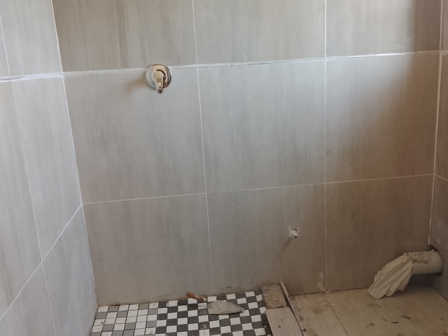 4 Bedroom Property for Sale in Vaaloewer Gauteng