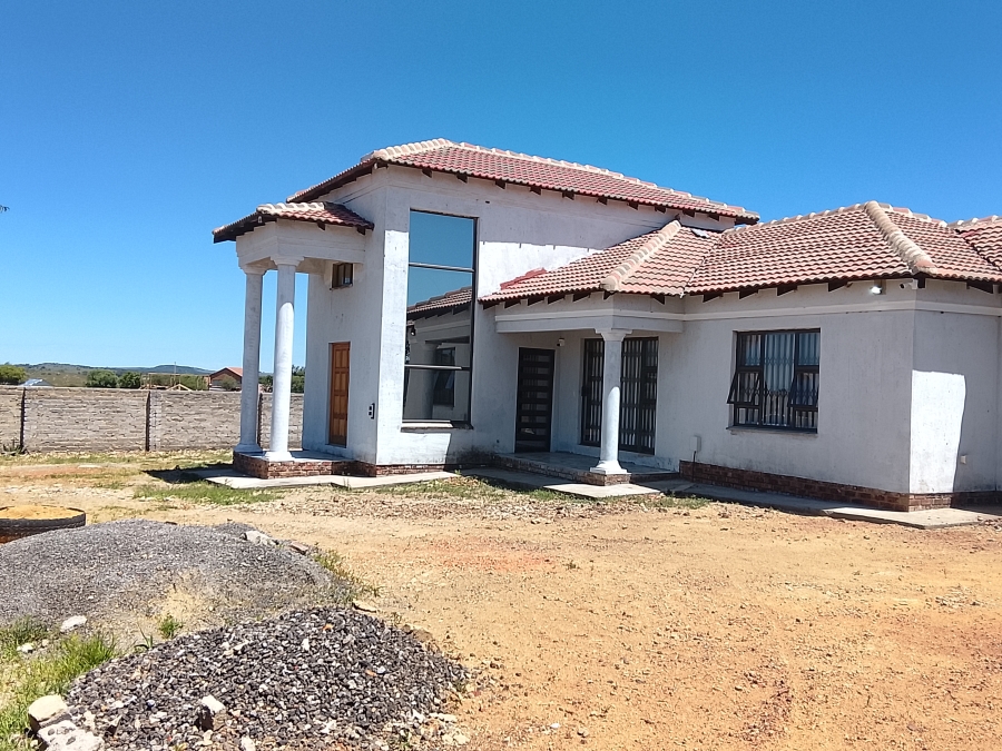 4 Bedroom Property for Sale in Vaaloewer Gauteng