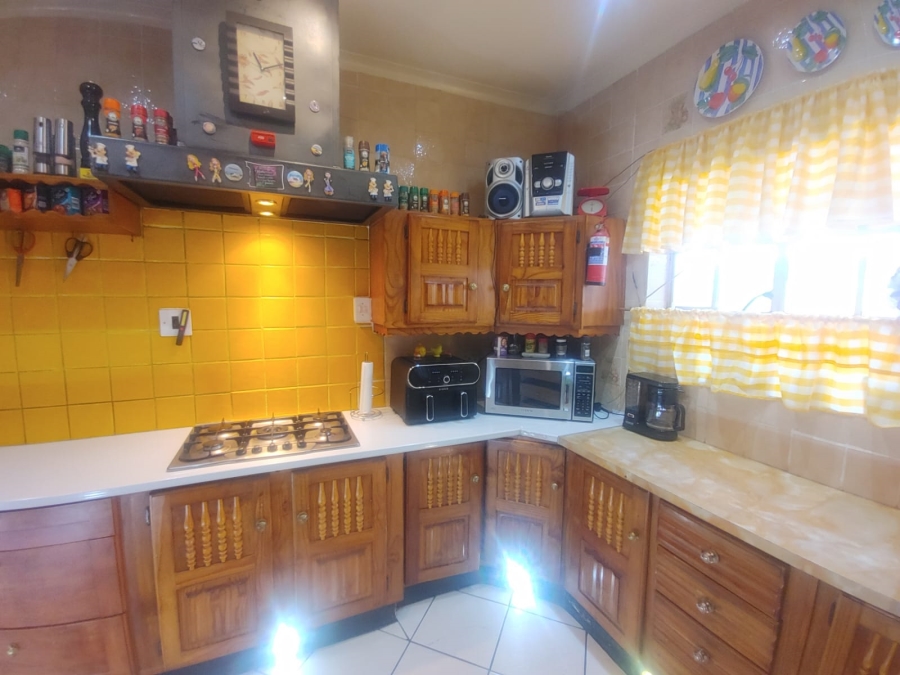 3 Bedroom Property for Sale in Sonland Park Gauteng