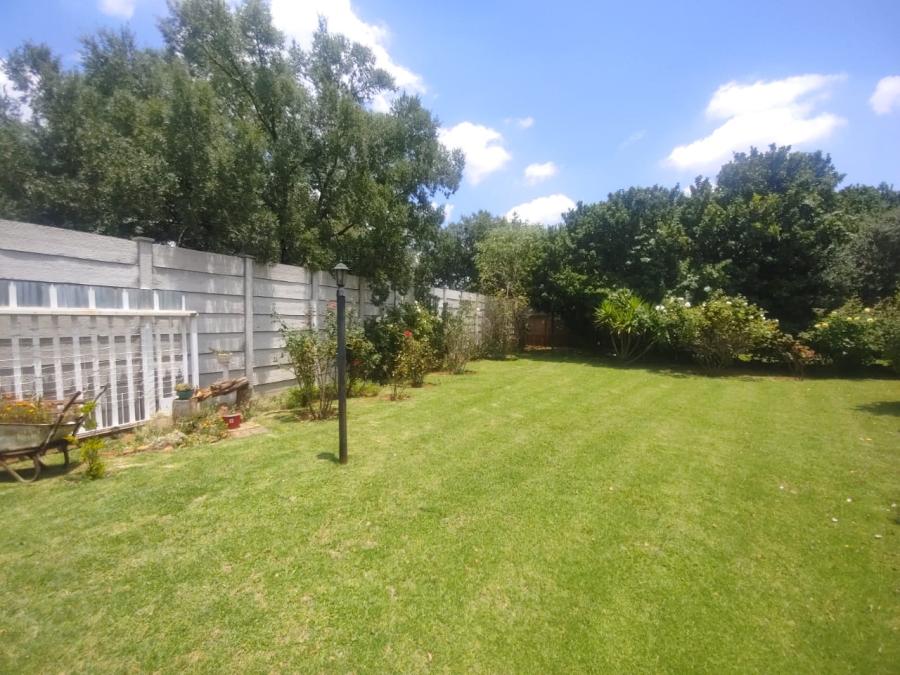 3 Bedroom Property for Sale in Sonland Park Gauteng