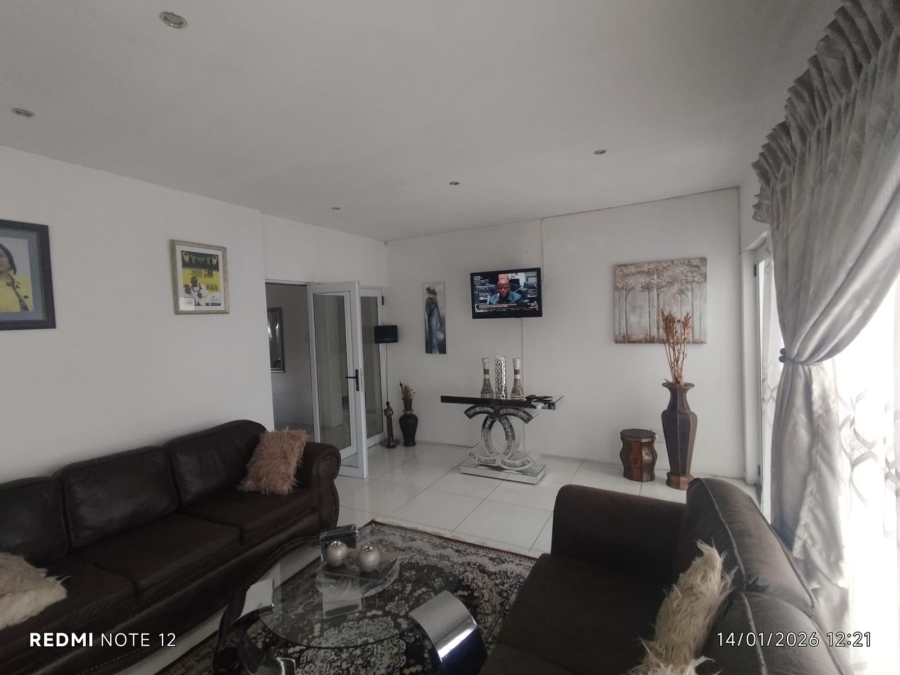 4 Bedroom Property for Sale in Riverspray Lifestyle Estate Gauteng