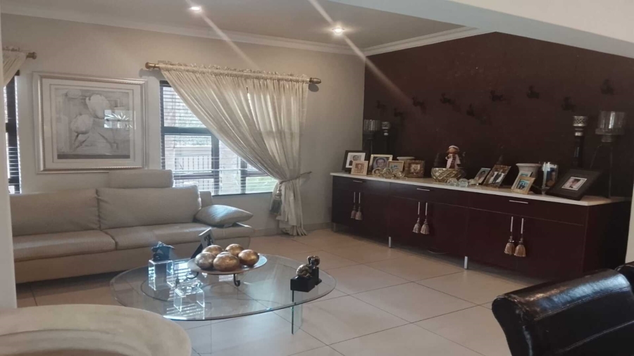 4 Bedroom Property for Sale in Vanderbijlpark SW 5 Gauteng