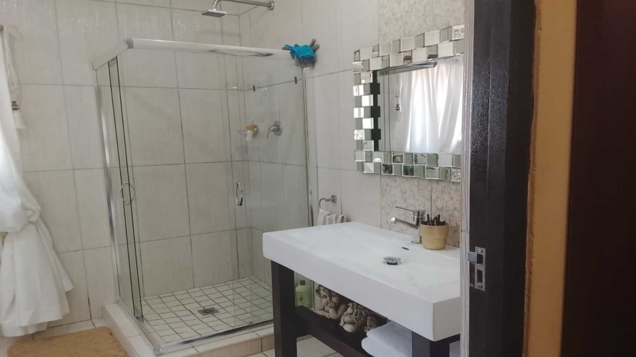 4 Bedroom Property for Sale in Vanderbijlpark SW 5 Gauteng