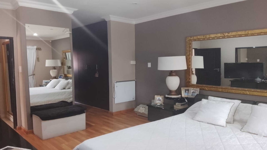 4 Bedroom Property for Sale in Vanderbijlpark SW 5 Gauteng