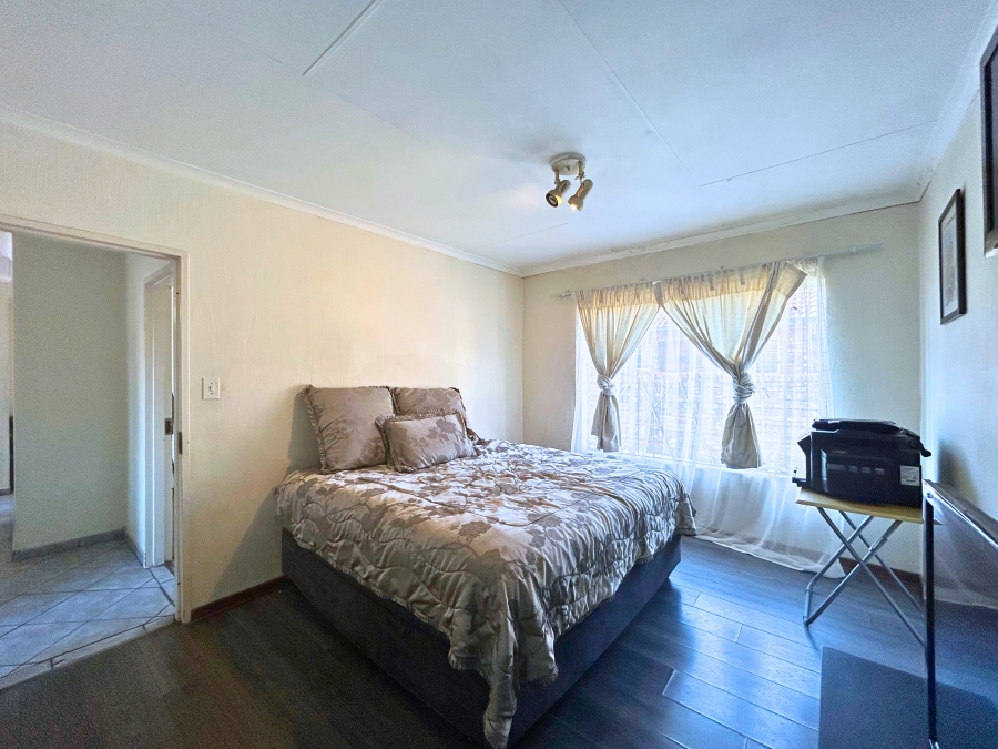 2 Bedroom Property for Sale in Highveld Gauteng