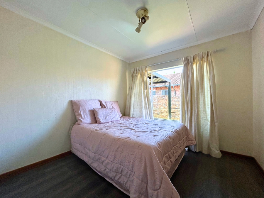 2 Bedroom Property for Sale in Highveld Gauteng
