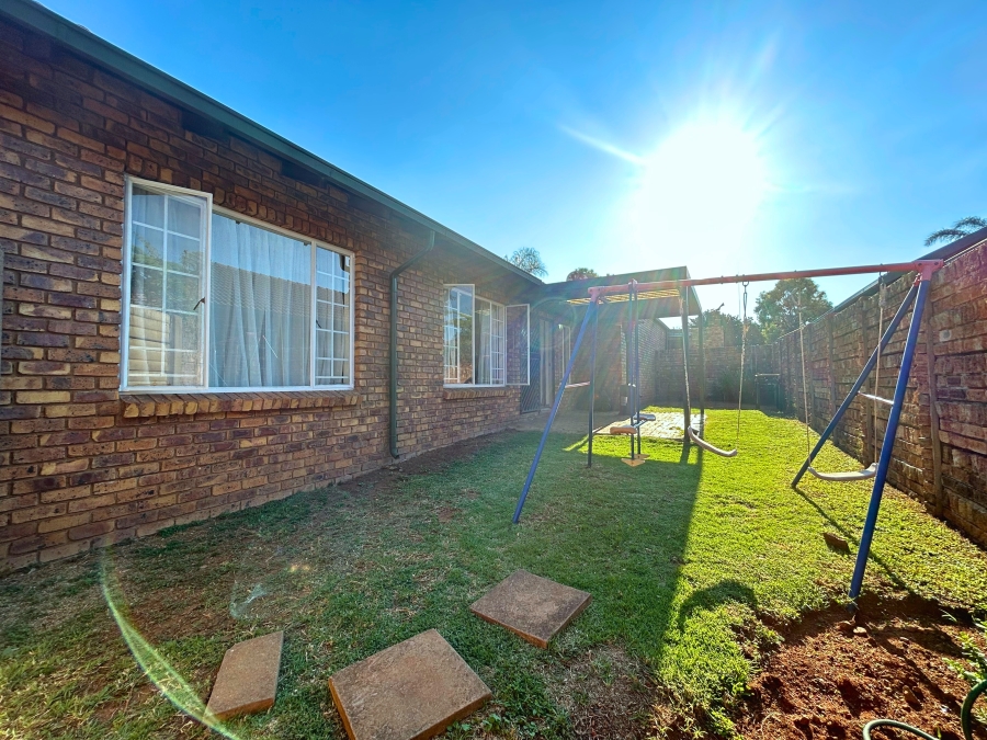 2 Bedroom Property for Sale in Highveld Gauteng