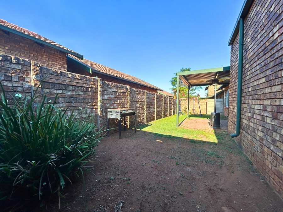 2 Bedroom Property for Sale in Highveld Gauteng