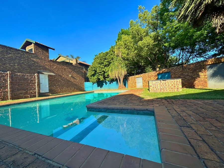 2 Bedroom Property for Sale in Highveld Gauteng