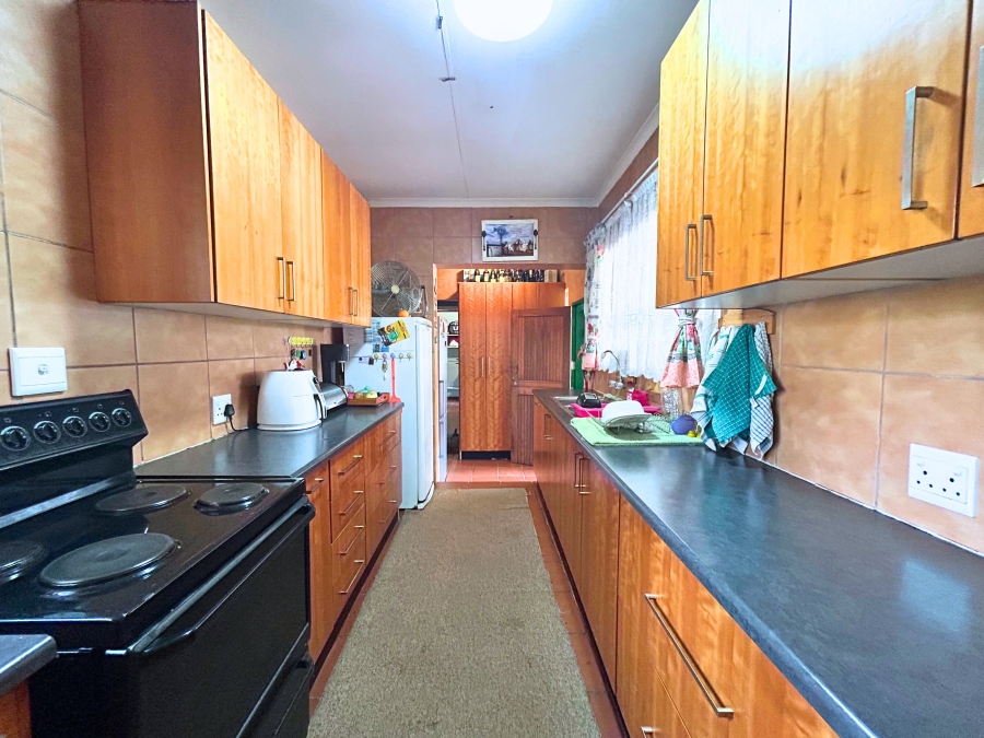 4 Bedroom Property for Sale in Doornkloof Gauteng