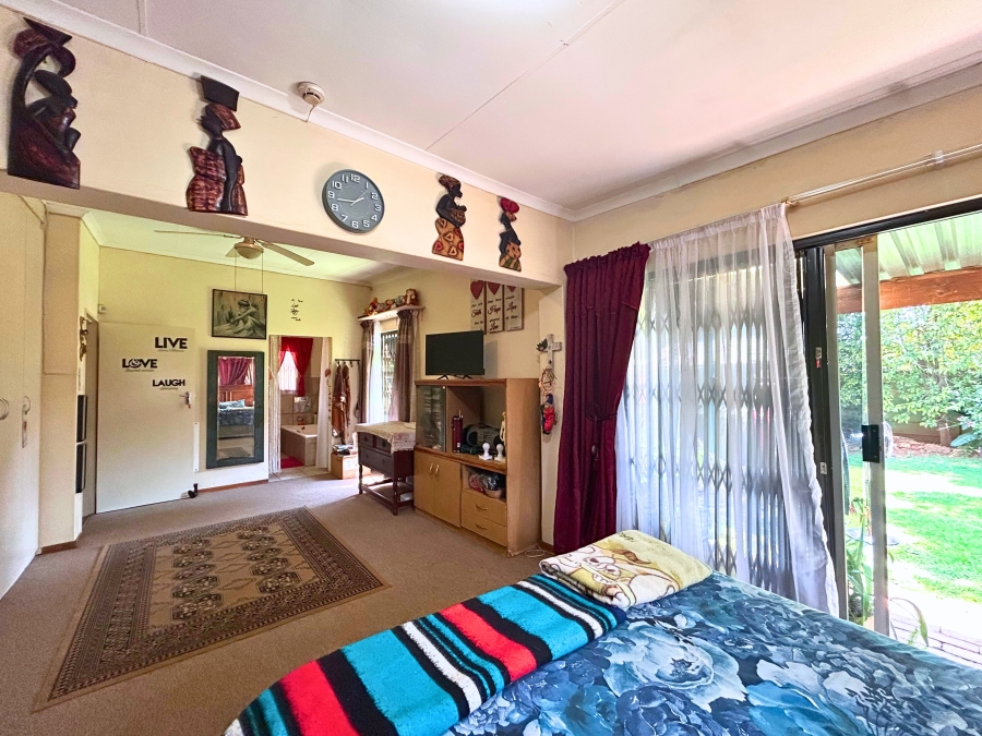 4 Bedroom Property for Sale in Doornkloof Gauteng