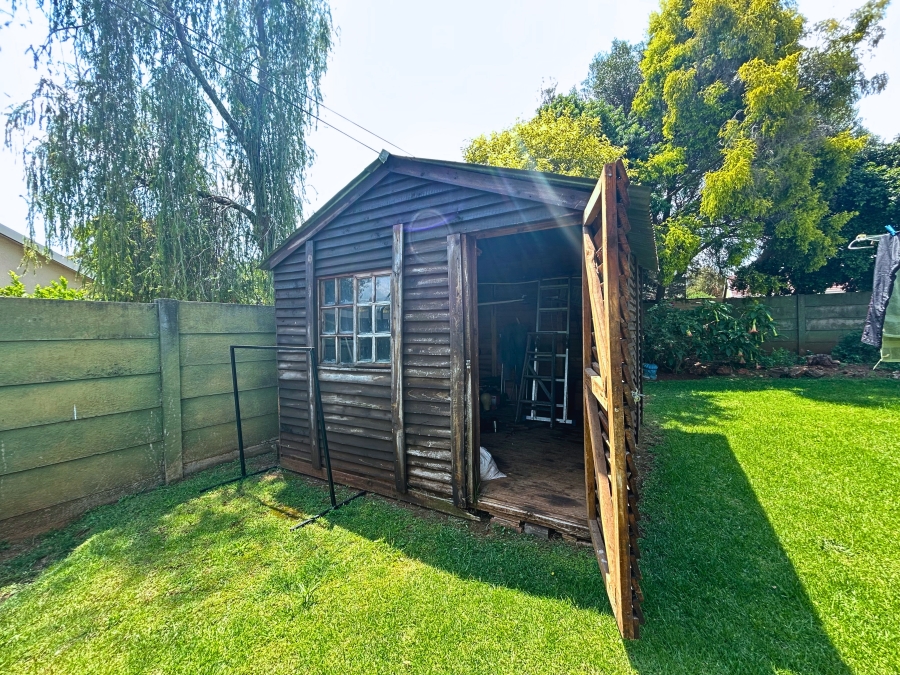 4 Bedroom Property for Sale in Doornkloof Gauteng