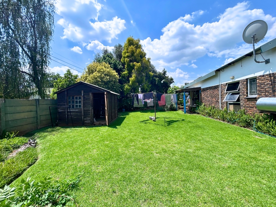 4 Bedroom Property for Sale in Doornkloof Gauteng