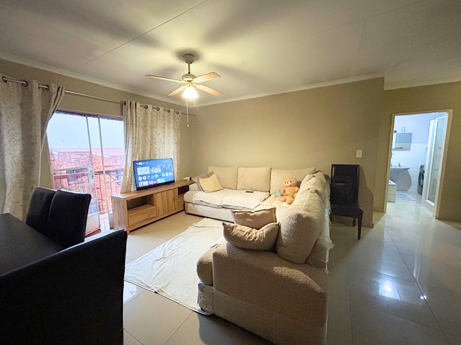 2 Bedroom Property for Sale in Zwartkop Gauteng