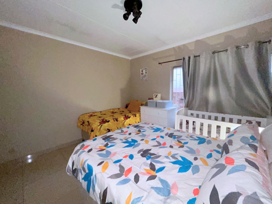 2 Bedroom Property for Sale in Zwartkop Gauteng
