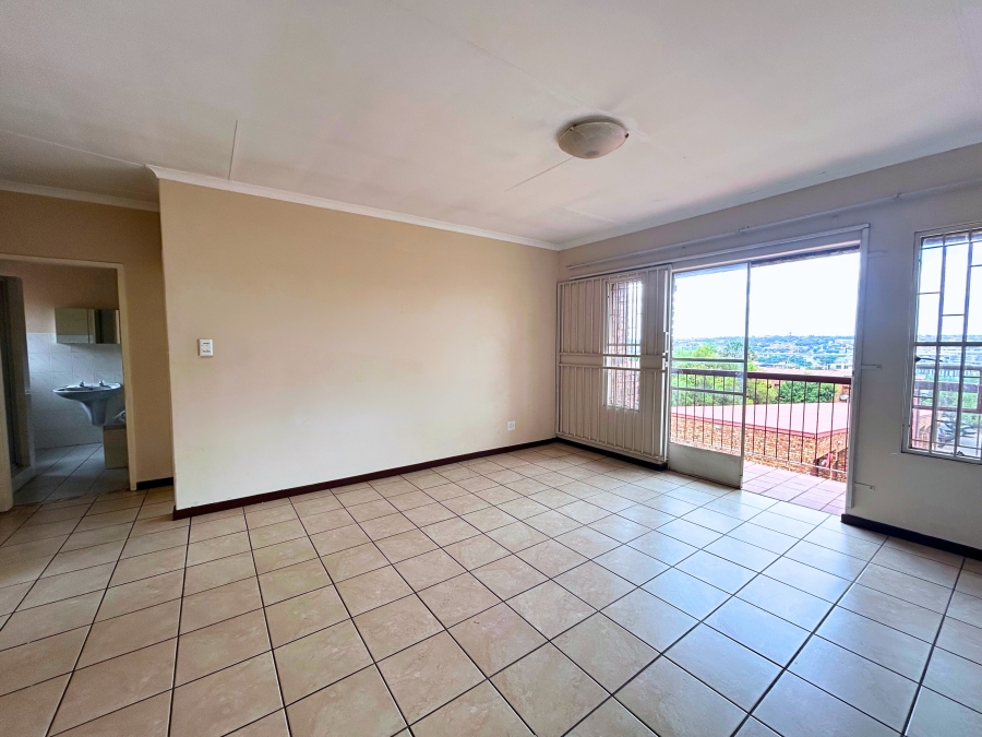 2 Bedroom Property for Sale in Zwartkop Gauteng