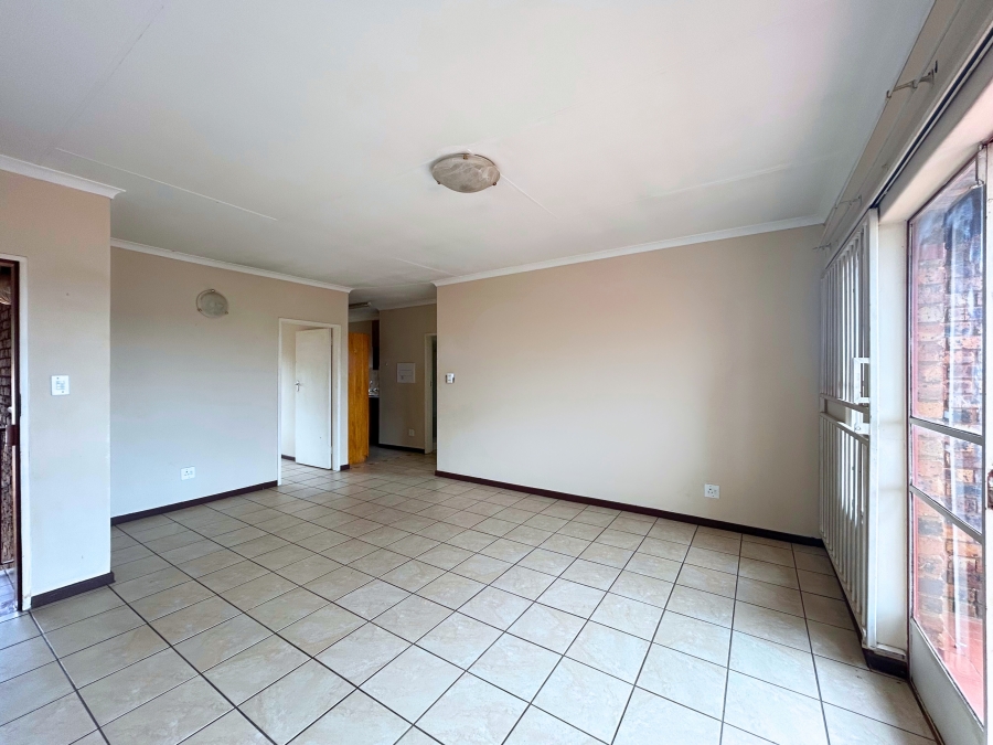 2 Bedroom Property for Sale in Zwartkop Gauteng