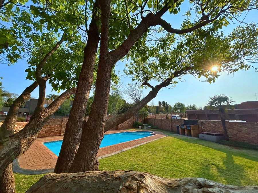 2 Bedroom Property for Sale in Zwartkop Gauteng