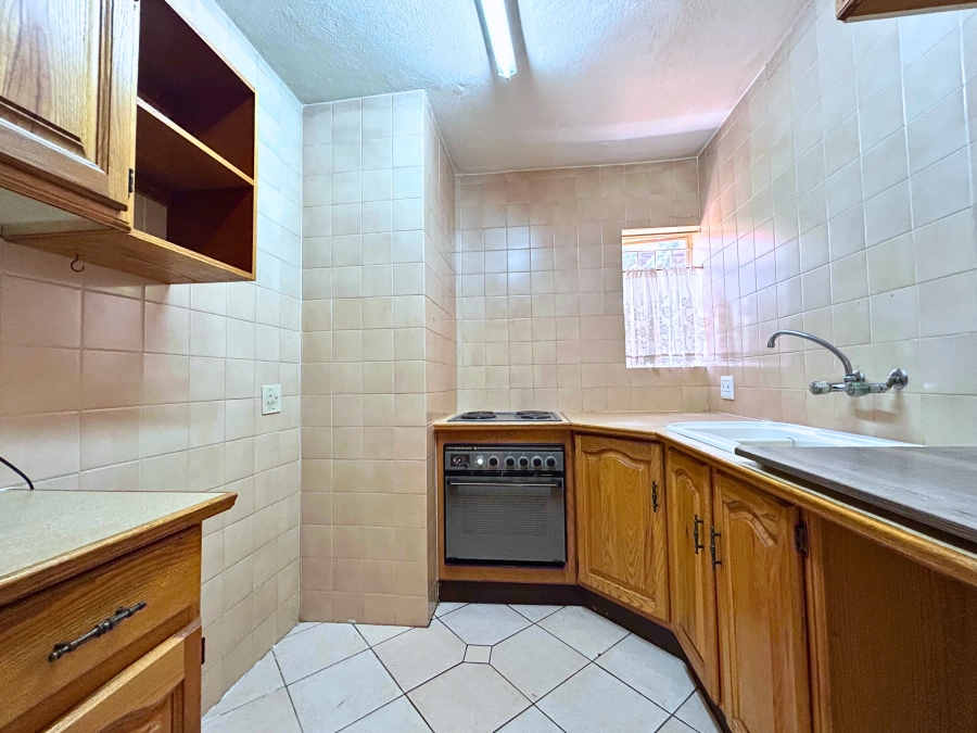 2 Bedroom Property for Sale in Hennopspark Gauteng