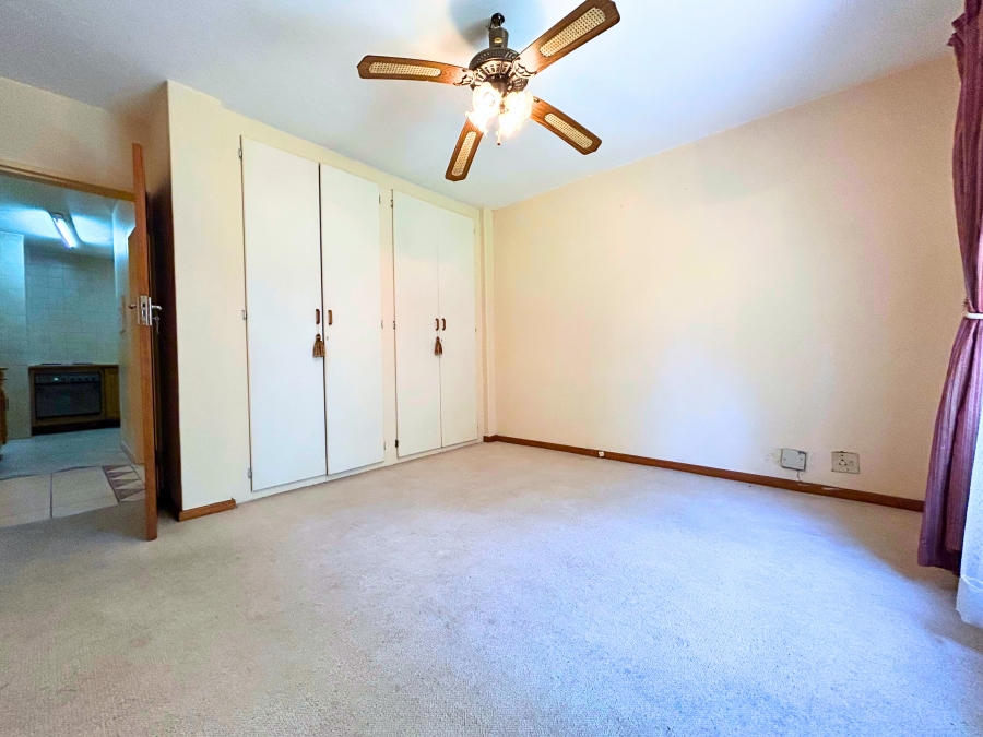 2 Bedroom Property for Sale in Hennopspark Gauteng