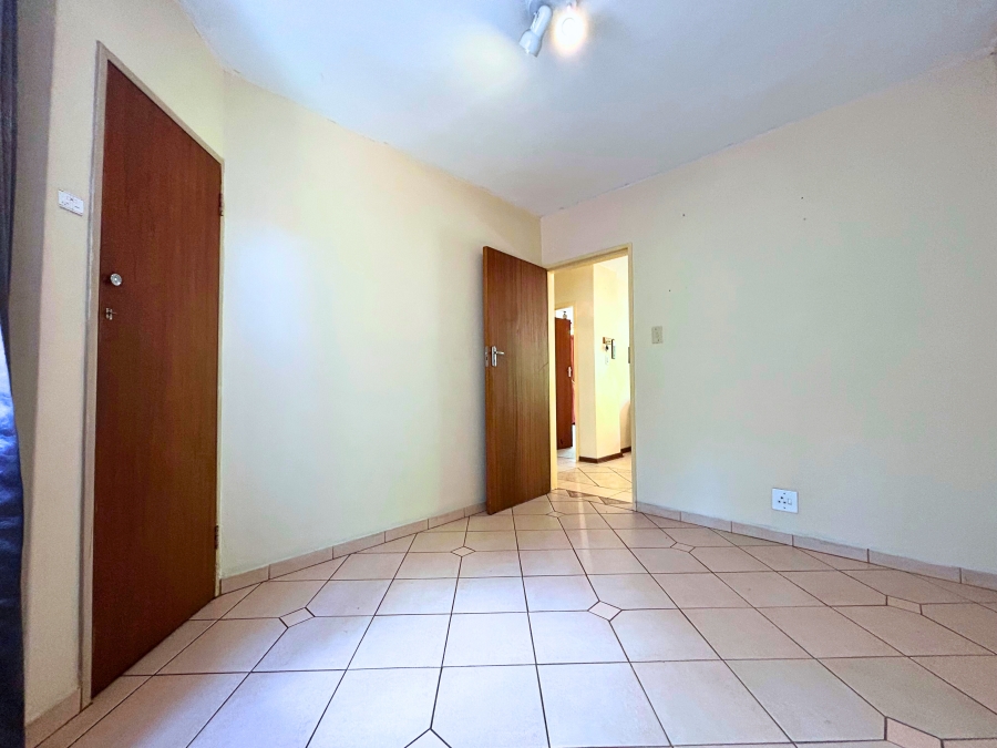 2 Bedroom Property for Sale in Hennopspark Gauteng